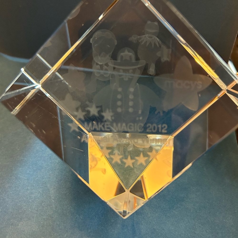 DISNEY MAKE MAGIC 2012 Annual Award Winner Paperweight